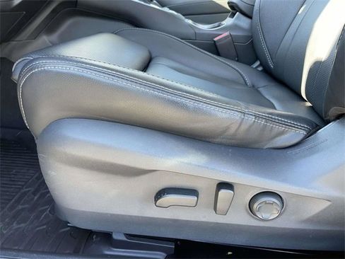 Used 2025 Subaru Outback Touring XT w/ Tech Package 3 image 22