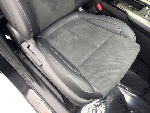 Used 2024 Mitsubishi Eclipse Cross SE image 46