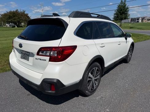 Used 2018 Subaru Outback 2.5i Limited AWD/4WD image 5