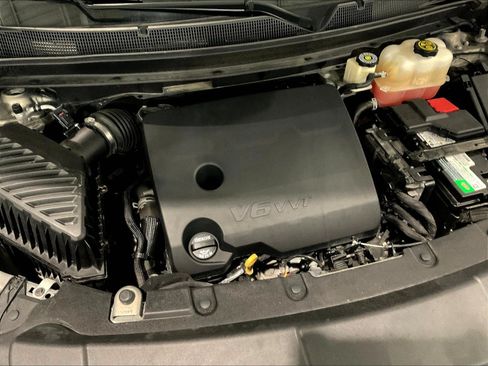 Used 2019 Chevrolet Traverse LT FWD image 31