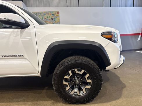 Used 2023 Toyota Tacoma TRD Off-Road AWD/4WD image 51