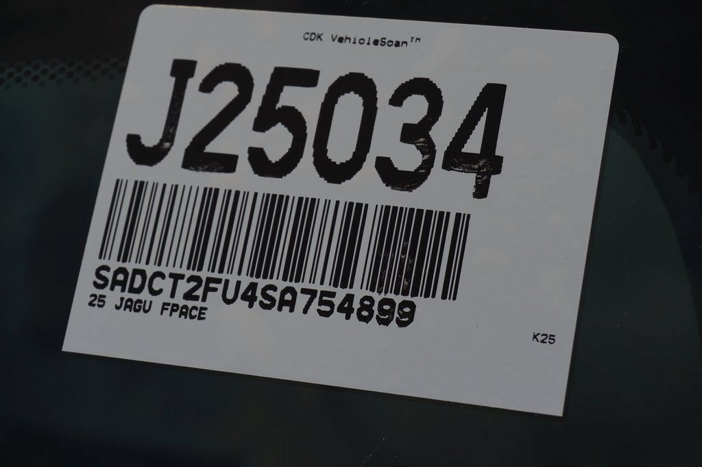 Used 2025 Jaguar F-PACE R-Dynamic S AWD/4WD image 29