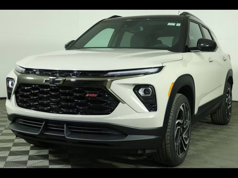 New 2026 Chevrolet TrailBlazer RS w/ Convenience Package image 2