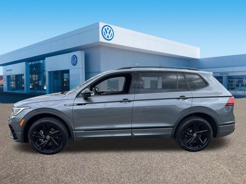 Used 2024 Volkswagen Tiguan SE R-Line AWD/4WD image 4