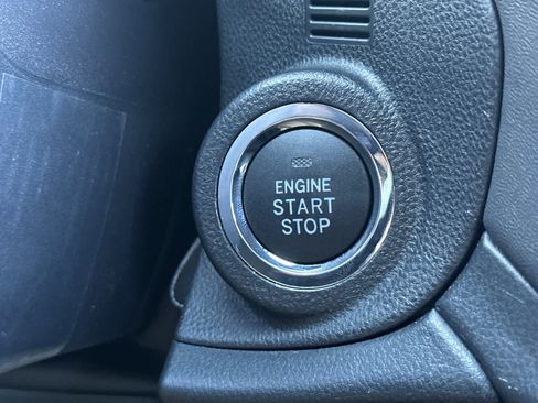 Certified 2025 Subaru Outback Limited XT image 22