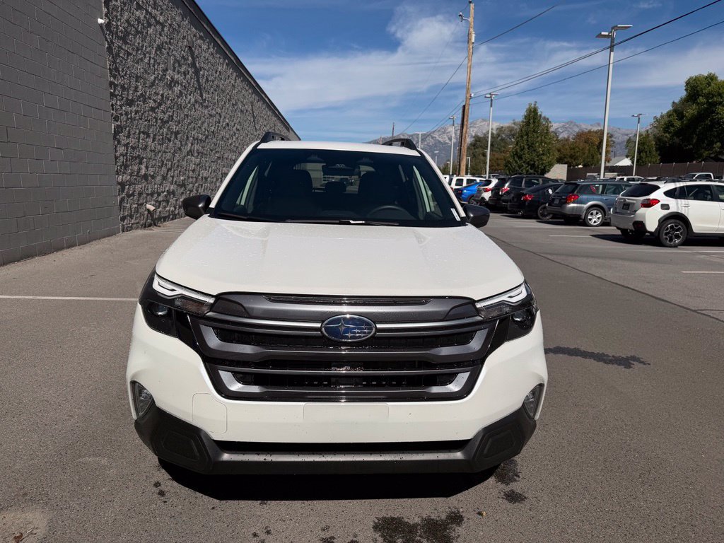 Used 2025 Subaru Forester Premium w/ Convenience Package #2 AWD/4WD image 8