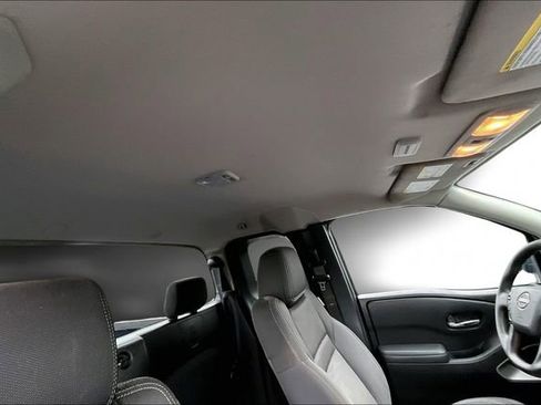 Used 2022 Nissan Frontier SV w/ Technology Package image 19