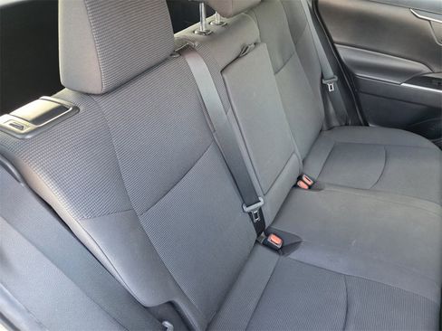 Used 2021 Toyota RAV4 LE image 29