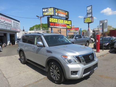Used 2018 Nissan Armada SL w/ Premium Package AWD/4WD image 3