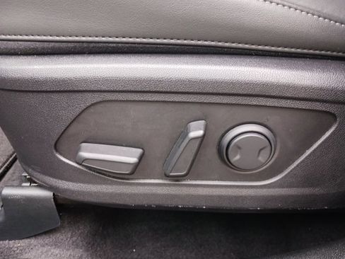 Used 2025 Kia Sorento S w/ Panoramic Sunroof Package image 26