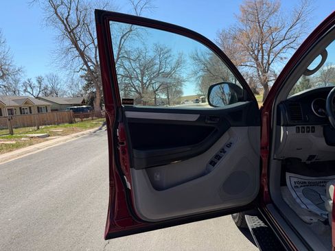 Used 2008 Toyota 4Runner Sport image 10