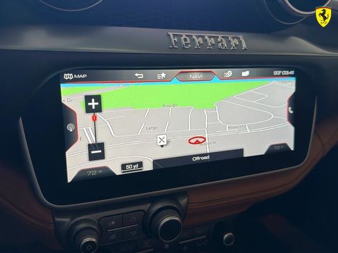 Used 2019 Ferrari Portofino RWD image 34