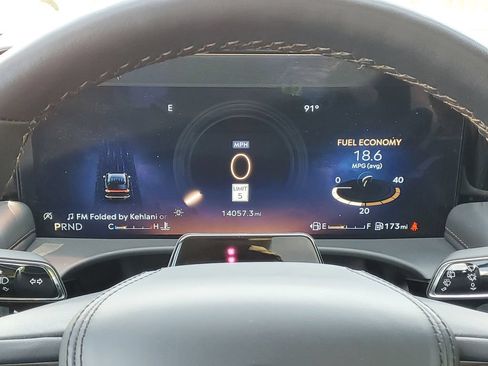 Used 2025 Lincoln Aviator AWD image 21