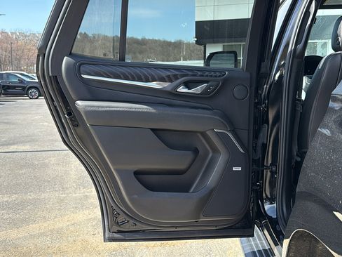 Certified 2024 GMC Yukon Denali image 26