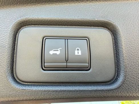 New 2026 Nissan Pathfinder SL w/ SL Premium Package image 43