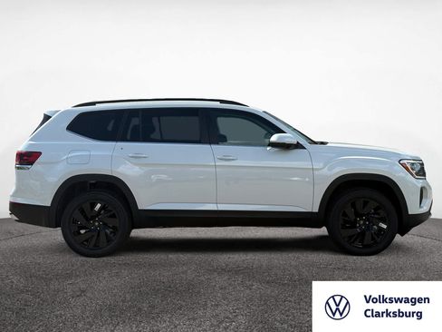 New 2026 Volkswagen Atlas SE image 6