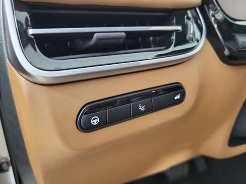 Certified 2025 INFINITI QX60 Luxe w/ Vision Package FWD image 24