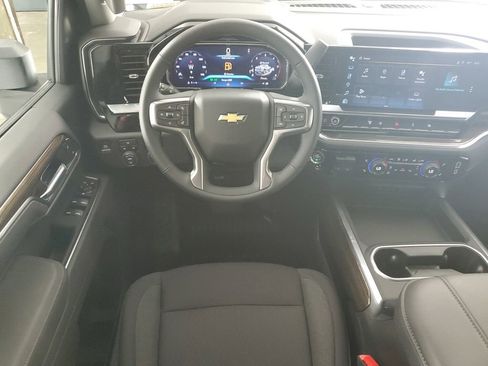 New 2026 Chevrolet Silverado 3500 LT image 16