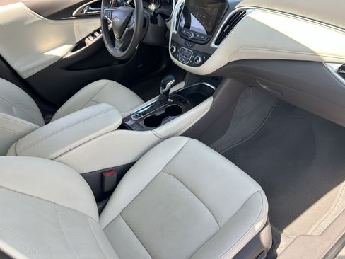 Certified 2024 Chevrolet Malibu LT FWD image 12