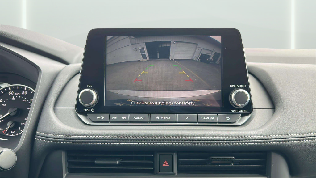 Used 2025 Nissan Rogue S FWD image 27