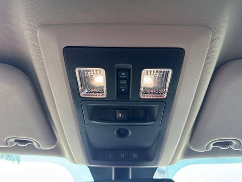 Used 2018 RAM 3500 Laramie Longhorn AWD/4WD image 34