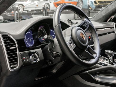 Used 2023 Porsche Cayenne Turbo GT image 12