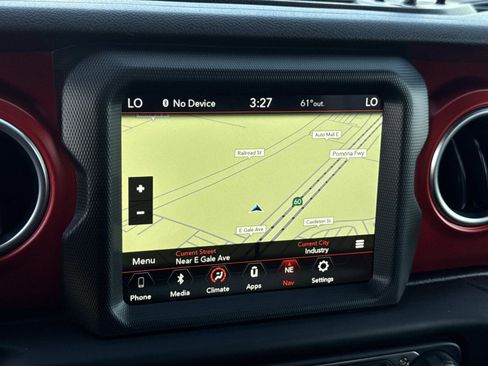 Used 2020 Jeep Gladiator Rubicon image 17