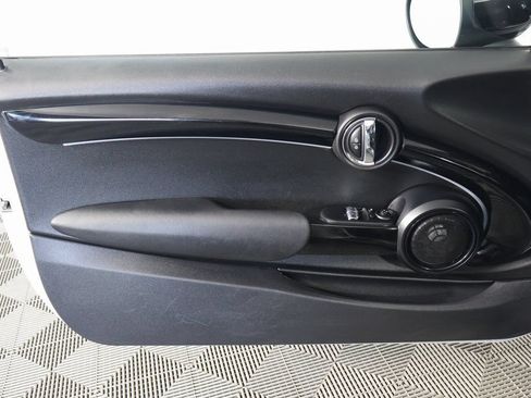 Certified 2024 MINI Cooper SE FWD image 11