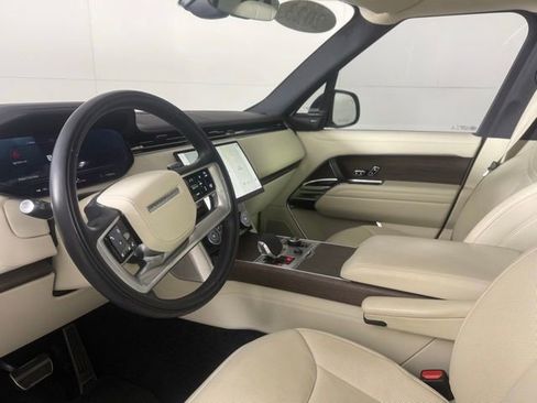 Certified 2023 Land Rover Range Rover SE image 6