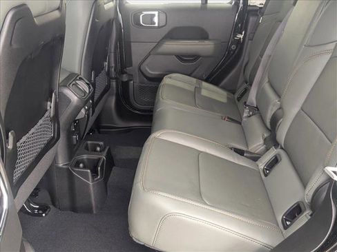 New 2025 Jeep Gladiator Mojave w/ Convenience Group image 14