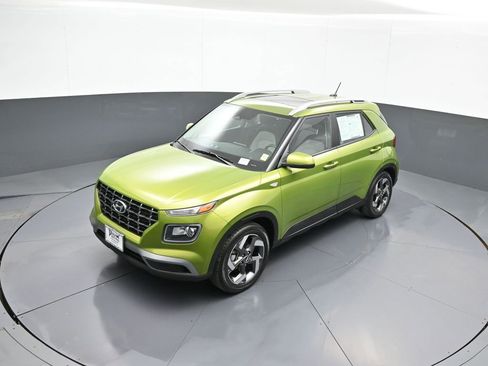 Certified 2023 Hyundai Venue SEL FWD image 34
