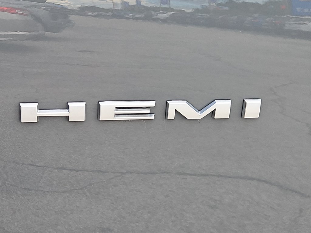 Used 2024 Dodge Durango R/T RWD image 23