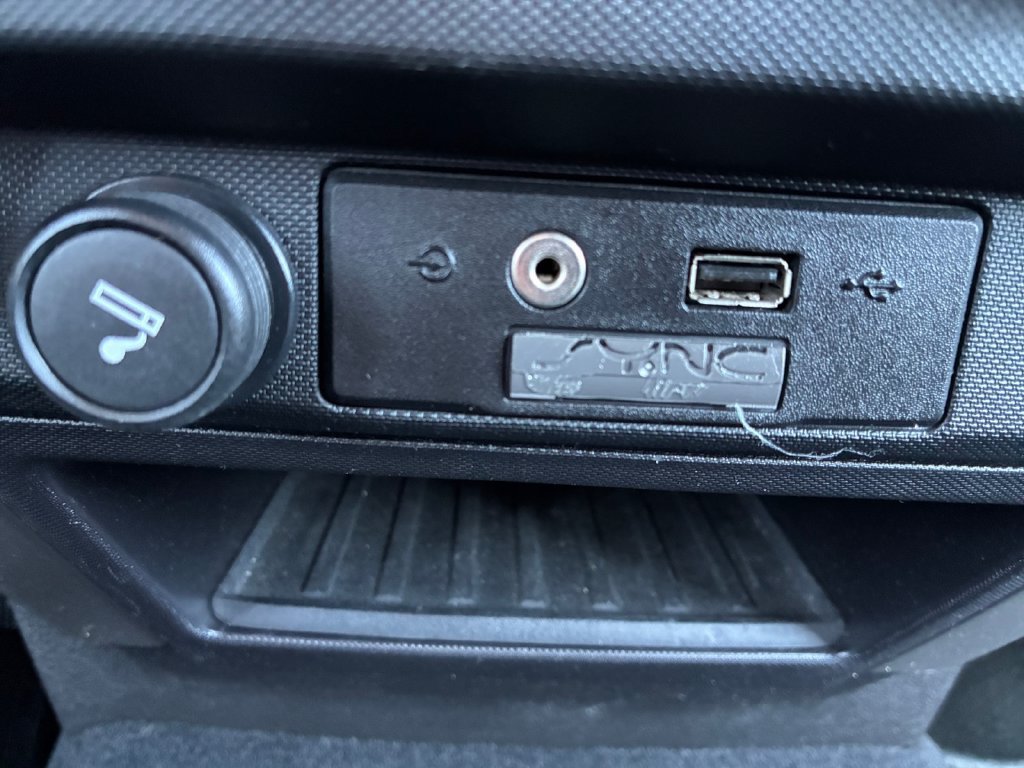 Used 2012 Ford F150 XLT w/ XLT Chrome Pkg RWD image 6