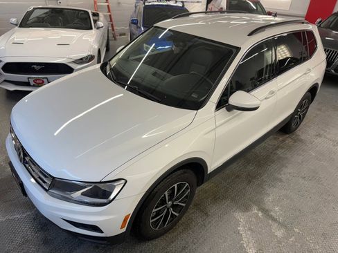 Used 2021 Volkswagen Tiguan SE image 15