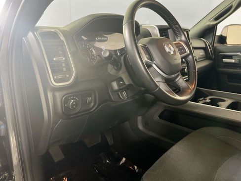 Used 2022 RAM 2500 Big Horn w/ Night Edition AWD/4WD image 9