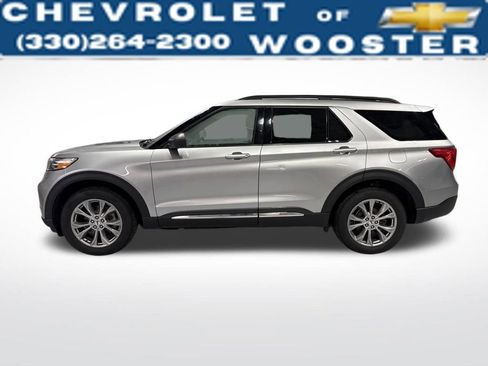 Used 2020 Ford Explorer XLT w/ Equipment Group 202A image 3