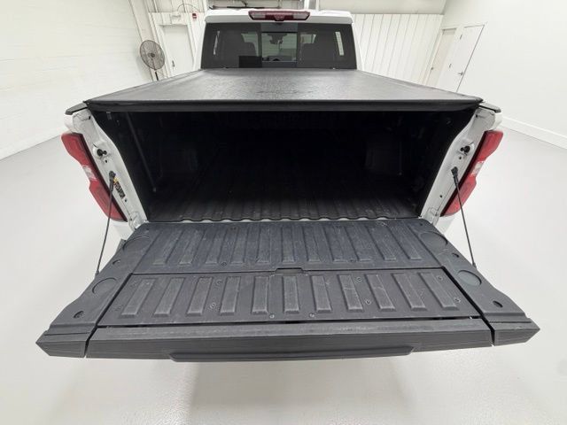 Certified 2024 Chevrolet Silverado 1500 High Country AWD/4WD image 25
