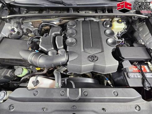 Used 2019 Toyota 4Runner TRD Off-Road Premium image 12