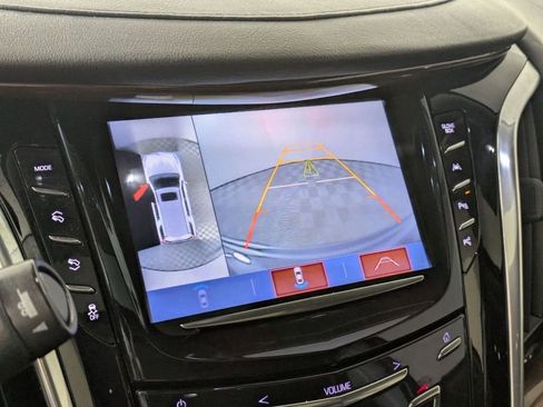Used 2020 Cadillac Escalade Luxury image 25