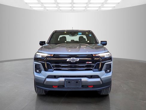 Used 2024 Chevrolet Colorado Z71 w/ Z71 Convenience Package 2 image 2