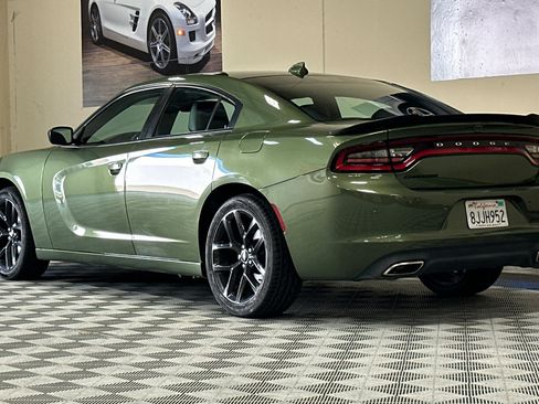 Used 2019 Dodge Charger SXT w/ Plus Group RWD image 6
