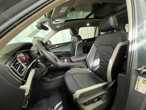 New 2026 Volkswagen Atlas Peak Edition AWD/4WD image 10