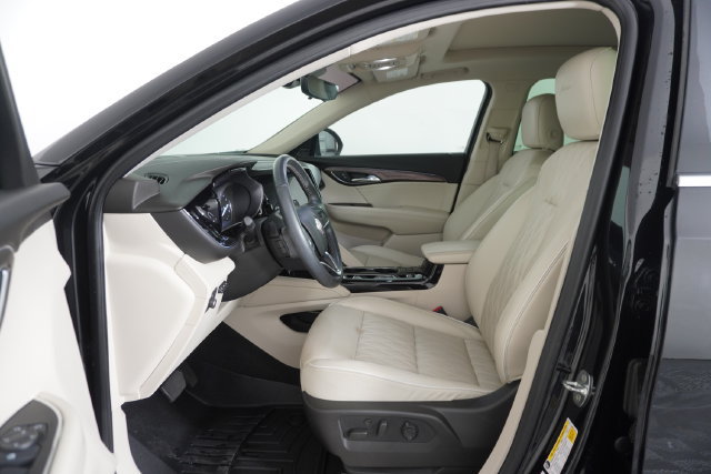 Used 2022 Buick Envision Avenir w/ Technology Package II AWD/4WD image 19