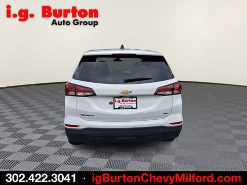 Certified 2022 Chevrolet Equinox LS w/ LS Convenience Package AWD/4WD image 5