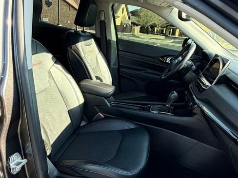 Used 2022 Jeep Compass Trailhawk w/ Trailhawk Convenience Group image 15