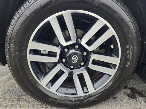 Used 2017 Toyota 4Runner Limited image 17