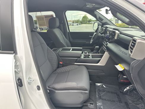 Used 2026 Toyota Tundra SR5 w/ TRD Off-Road Package AWD/4WD image 33