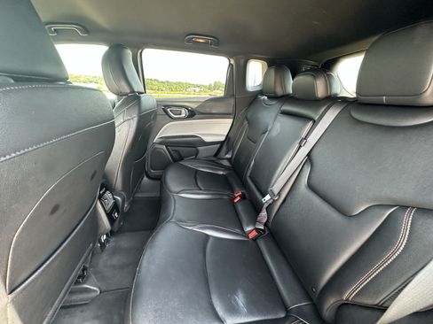Used 2024 Jeep Compass Limited AWD/4WD image 18