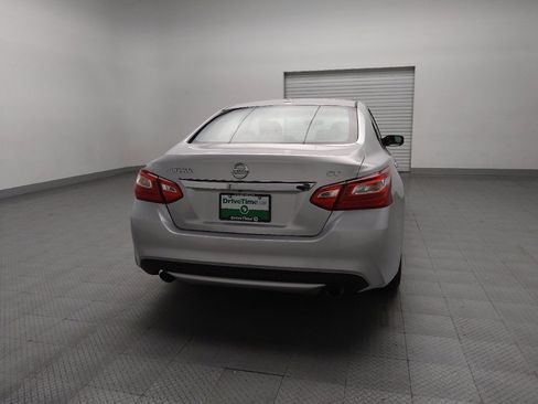 Used 2017 Nissan Altima 2.5 SV image 7