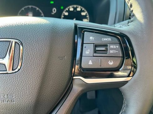 Used 2025 Honda Odyssey Sport-L image 31